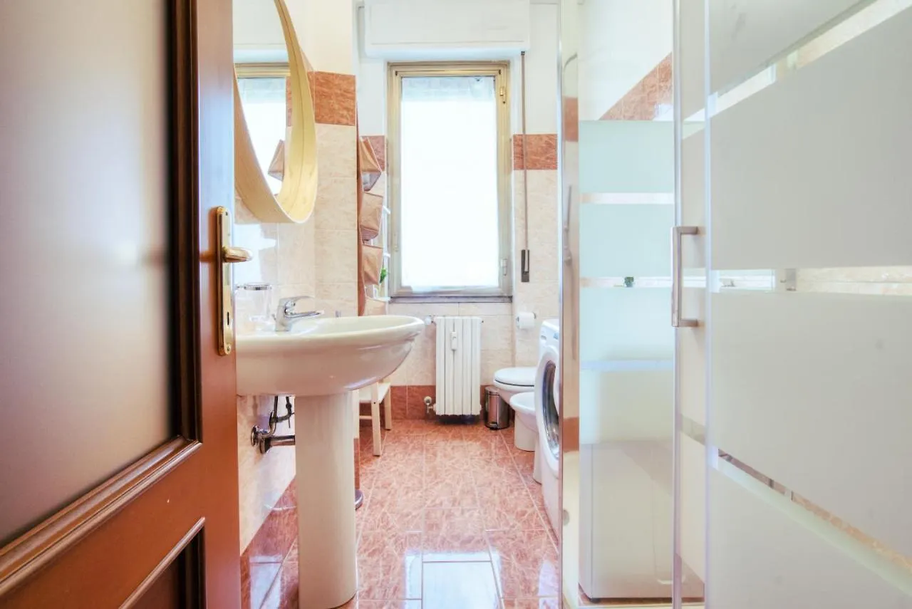 Caseospitali - Casa Graziella, Bilocale A 5 Minuti Dal San Raffaele Per 5 밀라노 아파트